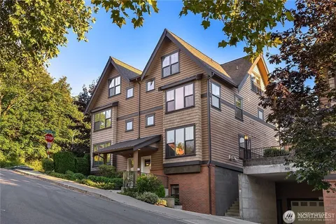 $1,600,000 | 303 Bellevue Way Southeast, Bellevue, WA 98004