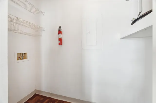 $325,000 | 3505 Sage Road, Unit 2810, Houston, TX 77056