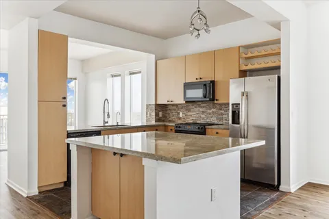 $325,000 | 3505 Sage Road, Unit 2810, Houston, TX 77056