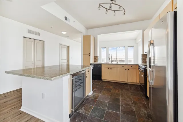 $325,000 | 3505 Sage Road, Unit 2810, Houston, TX 77056