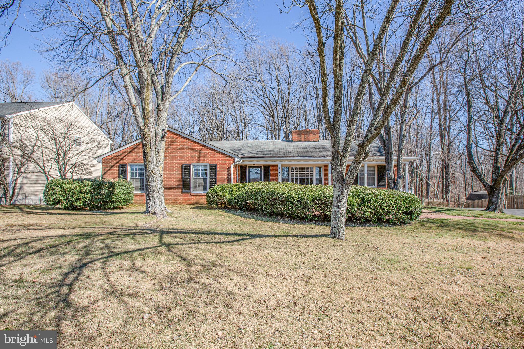 124 Deacon Road Fredericksburg, VA 22405 - Photo 2 of 38