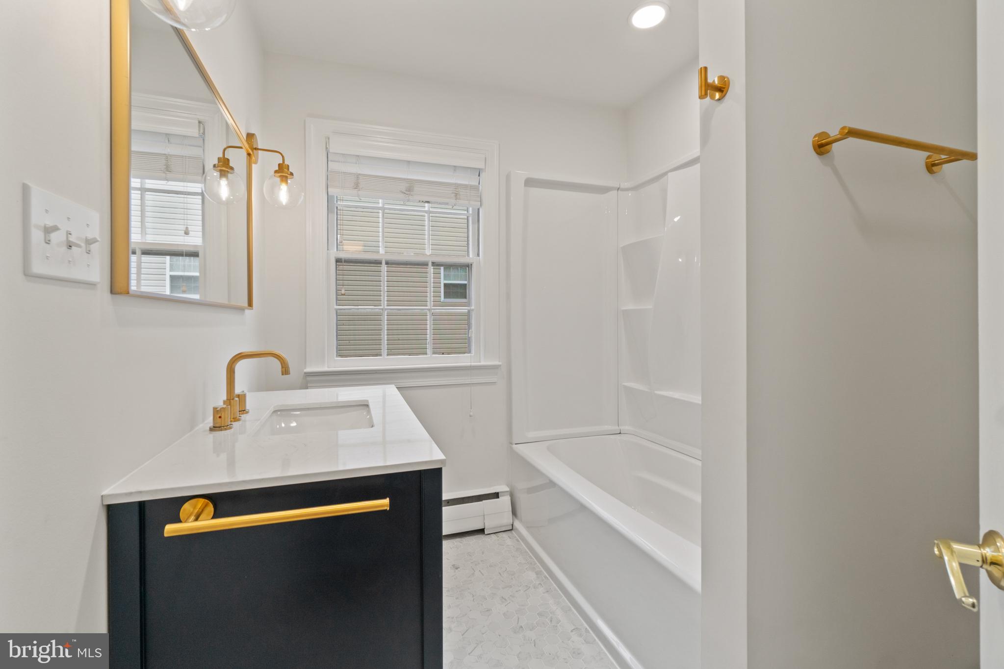 124 Deacon Road Fredericksburg, VA 22405 - Photo 22 of 38 Hall Bath