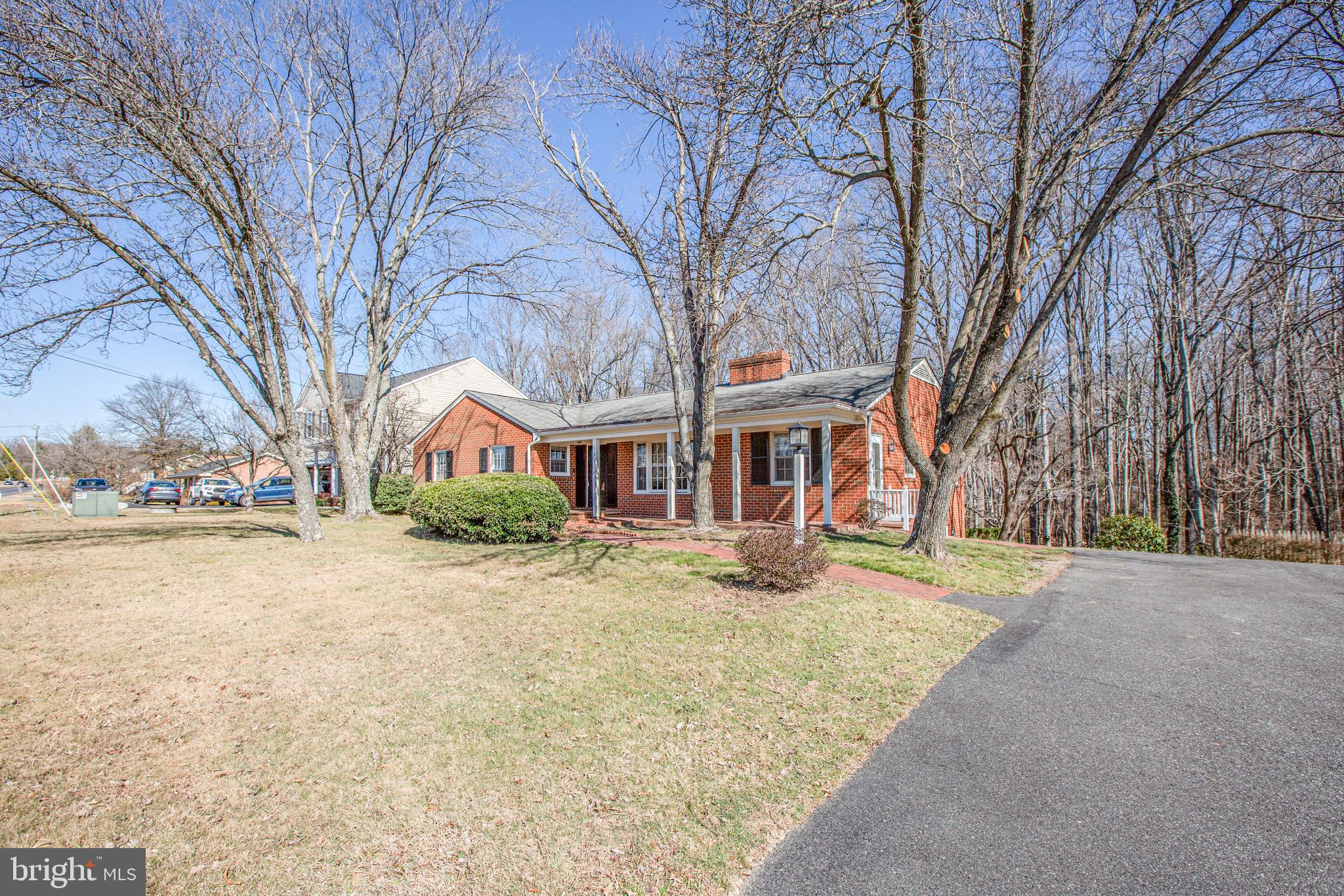 124 Deacon Road Fredericksburg, VA 22405 - Photo 3 of 38