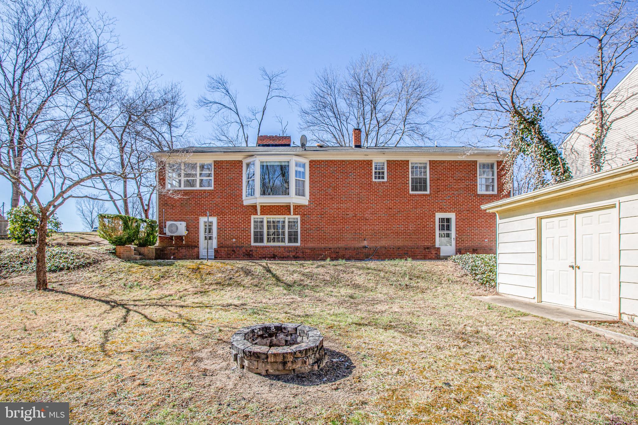 124 Deacon Road Fredericksburg, VA 22405 - Photo 4 of 38