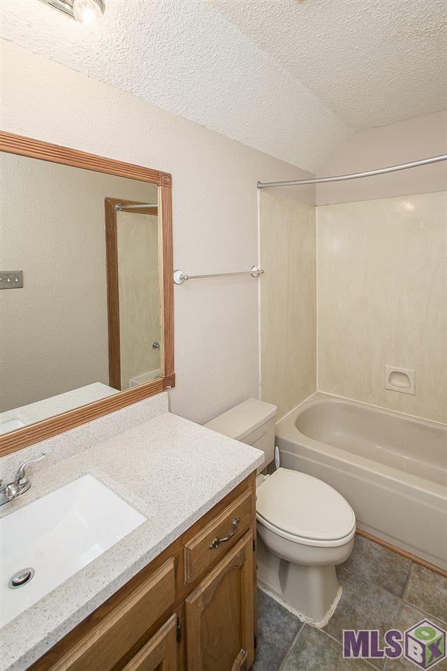 2022 Michel Delving Road Baton Rouge, LA 70810 - Photo 23 of 38