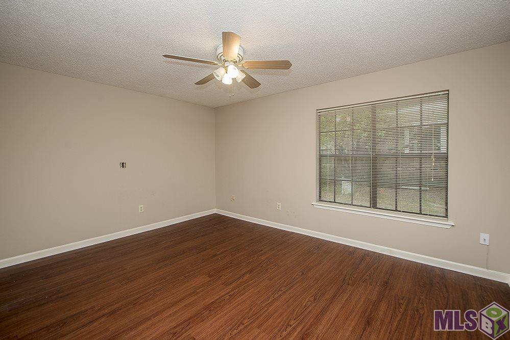 2022 Michel Delving Road Baton Rouge, LA 70810 - Photo 25 of 38