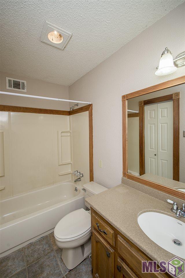 2022 Michel Delving Road Baton Rouge, LA 70810 - Photo 28 of 38