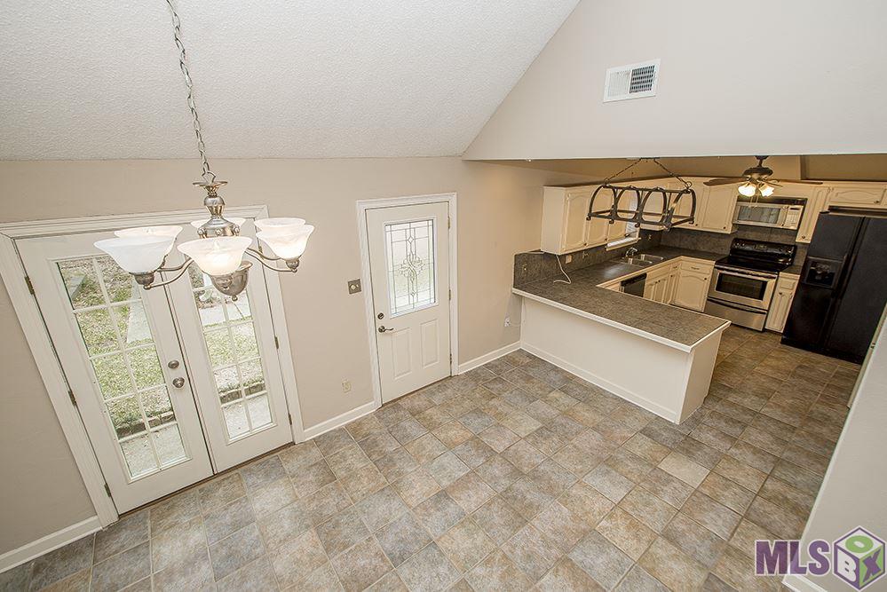 2022 Michel Delving Road Baton Rouge, LA 70810 - Photo 3 of 38