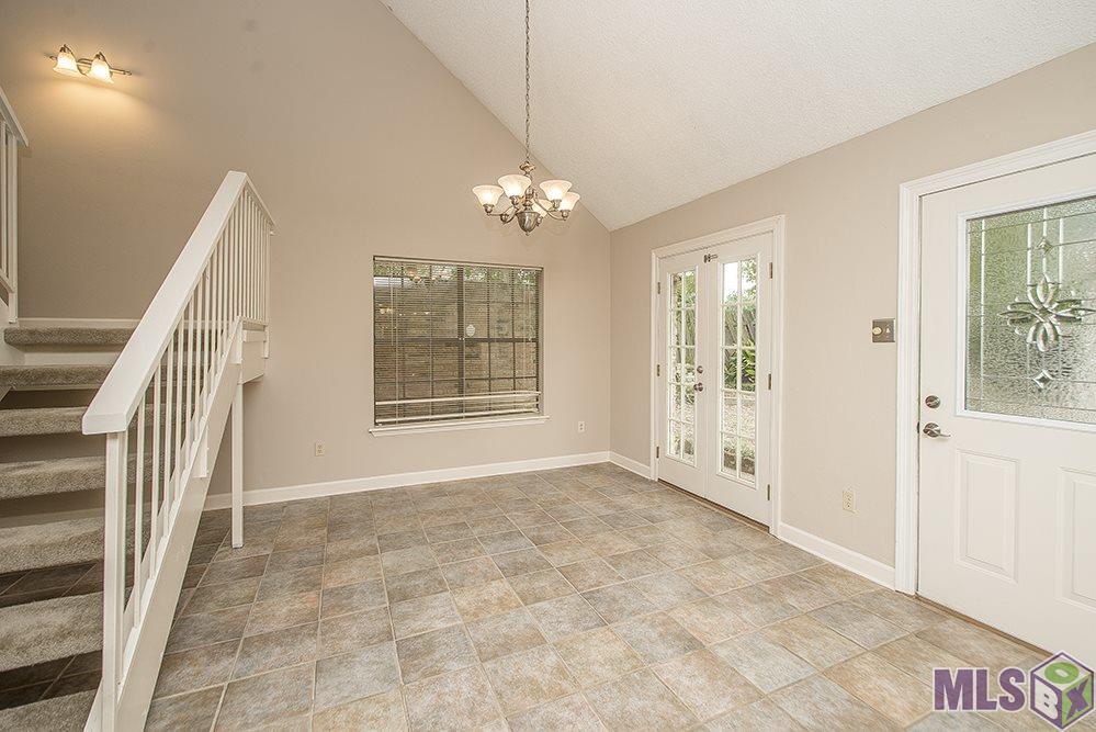 2022 Michel Delving Road Baton Rouge, LA 70810 - Photo 5 of 38