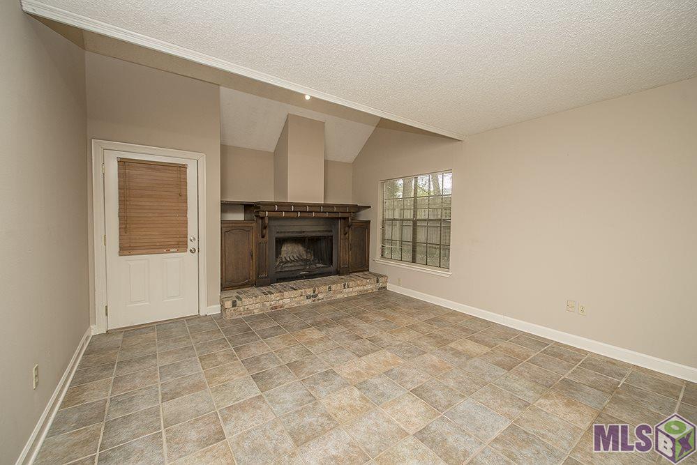 2022 Michel Delving Road Baton Rouge, LA 70810 - Photo 8 of 38