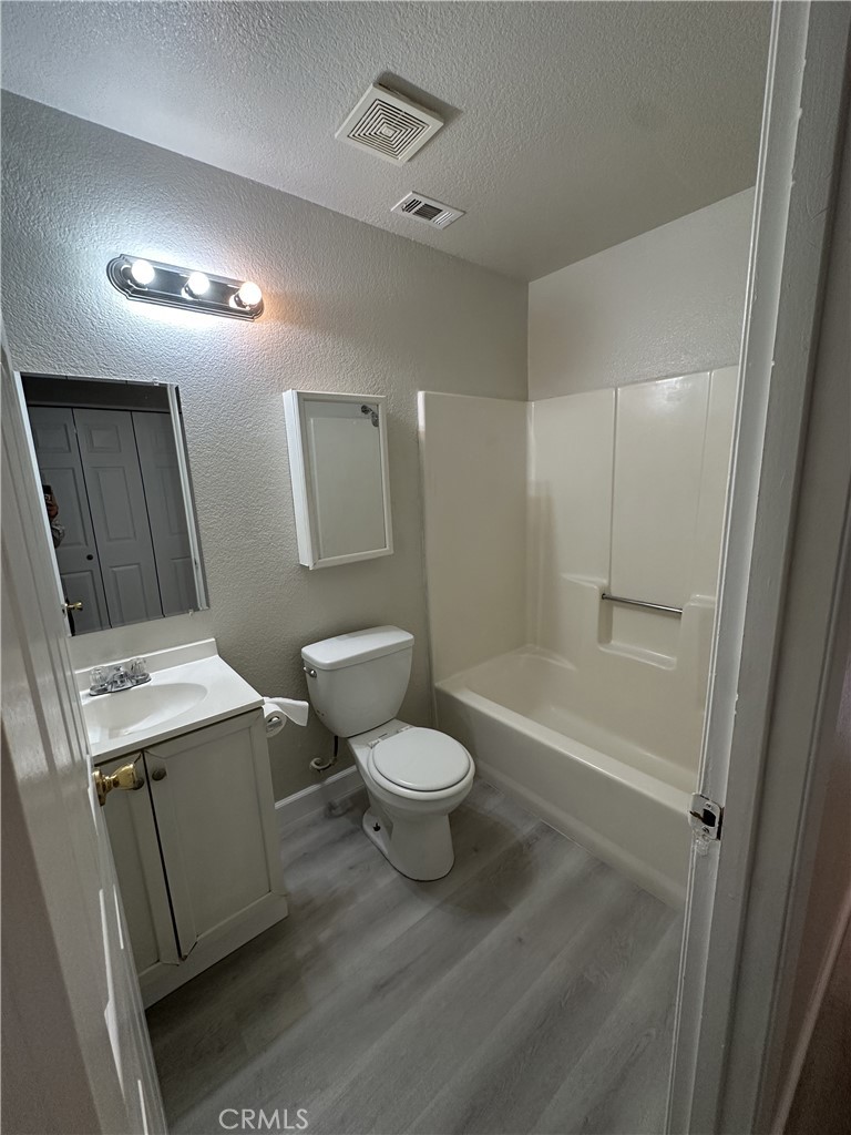 20232 Pawhuska Road, Unit A Apple Valley, CA 92307 - Photo 6 of 8 Gallery Image 6