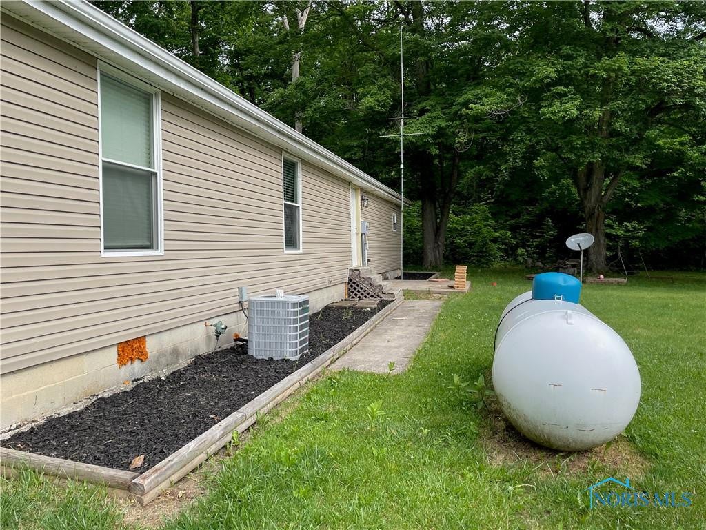 13563 Harding Road Defiance, OH 43512 - Photo 25 of 29 Gallery Image 25