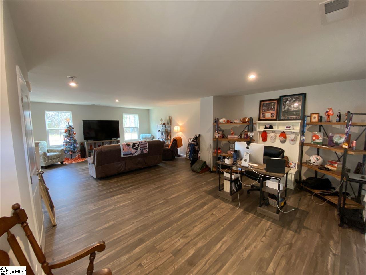 168 Queens Mill Court Pendleton, SC 29670 - Photo 2 of 30