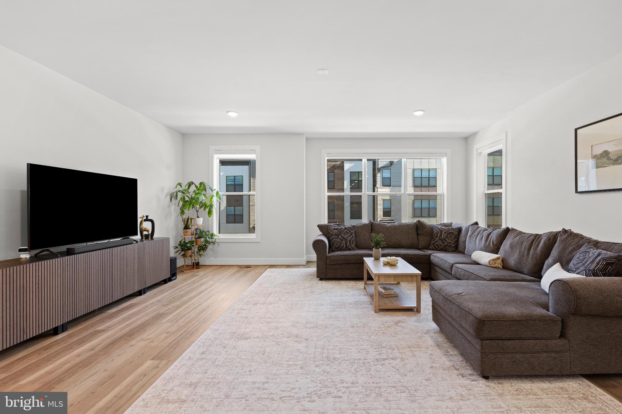 1612 Fellowship Square Reston, VA 20190 - Photo 10 of 37 Gallery Image 10