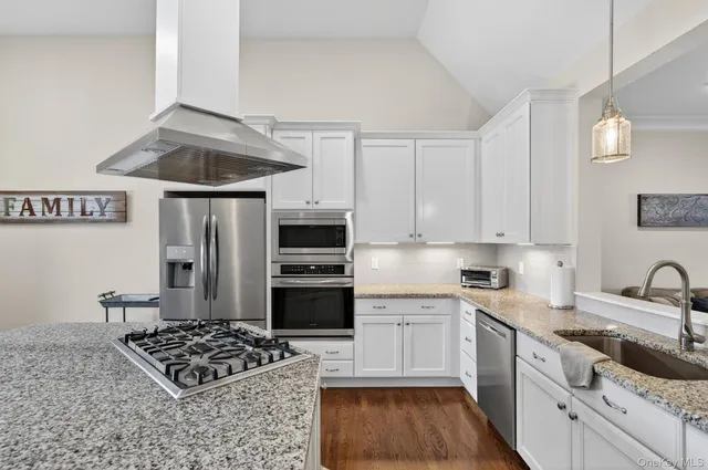 $559,000 | 4 Strasser Place, Campbell Hall, NY 10916