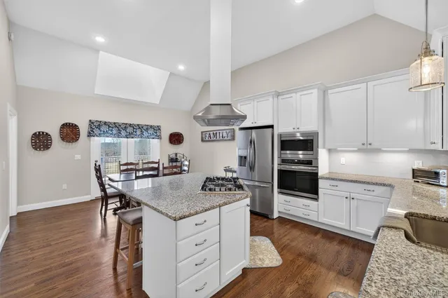 $559,000 | 4 Strasser Place, Campbell Hall, NY 10916