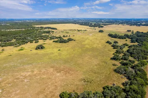 $1,499,000 | 243 Bertram Tx 78605, Bertram, TX 78605