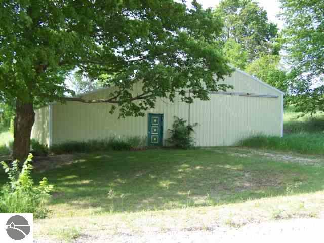 523 Anderson Road Southeast Kalkaska, MI 49646 - Photo 11 of 14 1694130-10.JPG