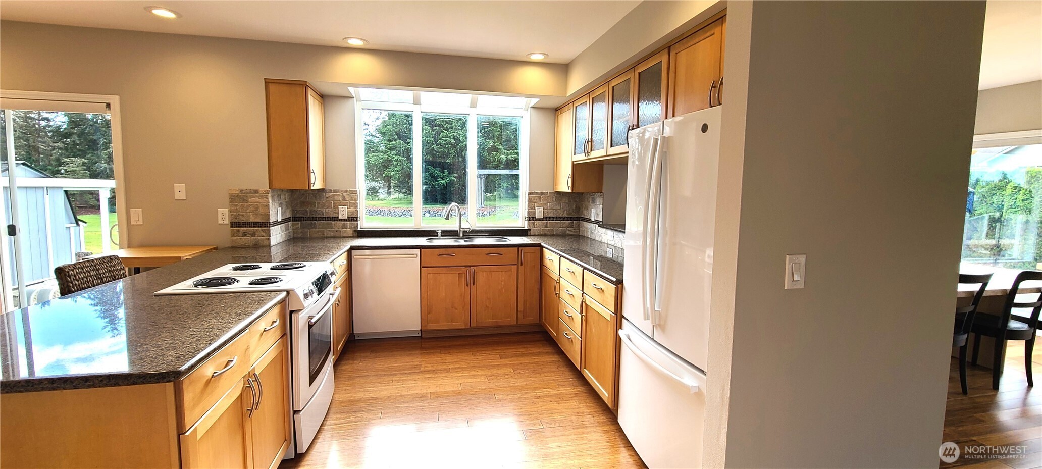 303 Falcon Road Sequim, WA 98382 - Photo 20 of 39