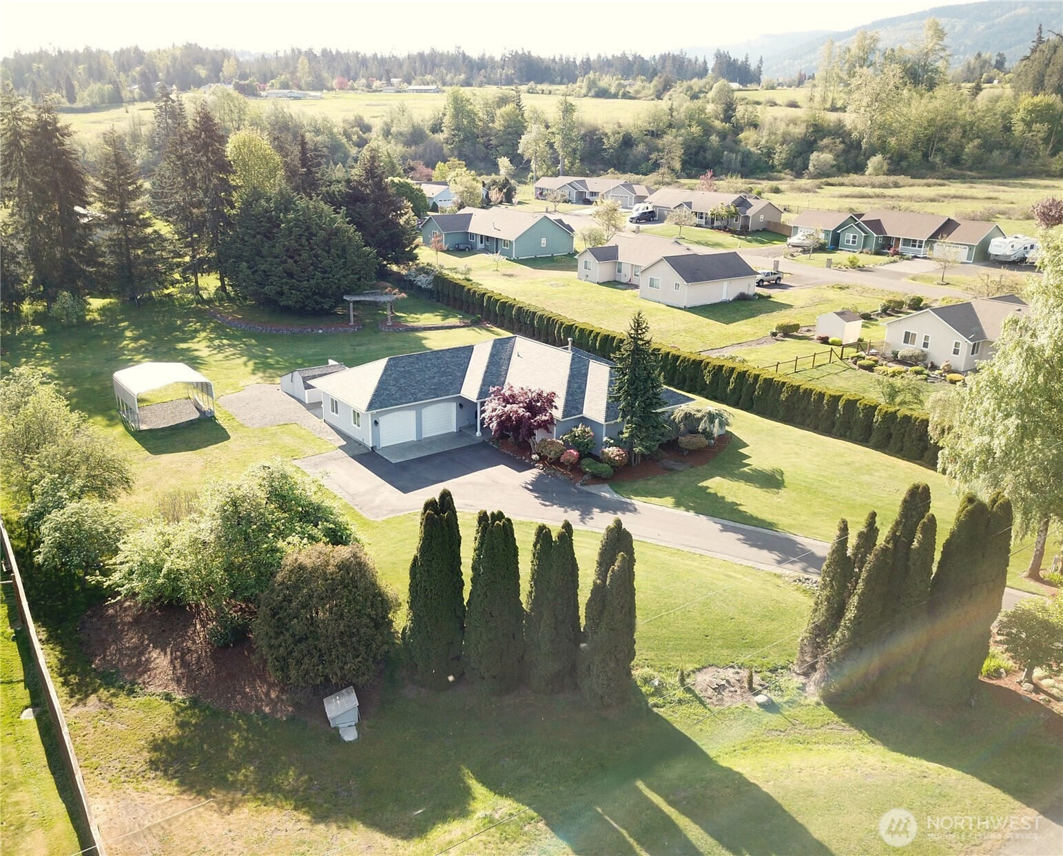 303 Falcon Road Sequim, WA 98382 - Photo 3 of 39