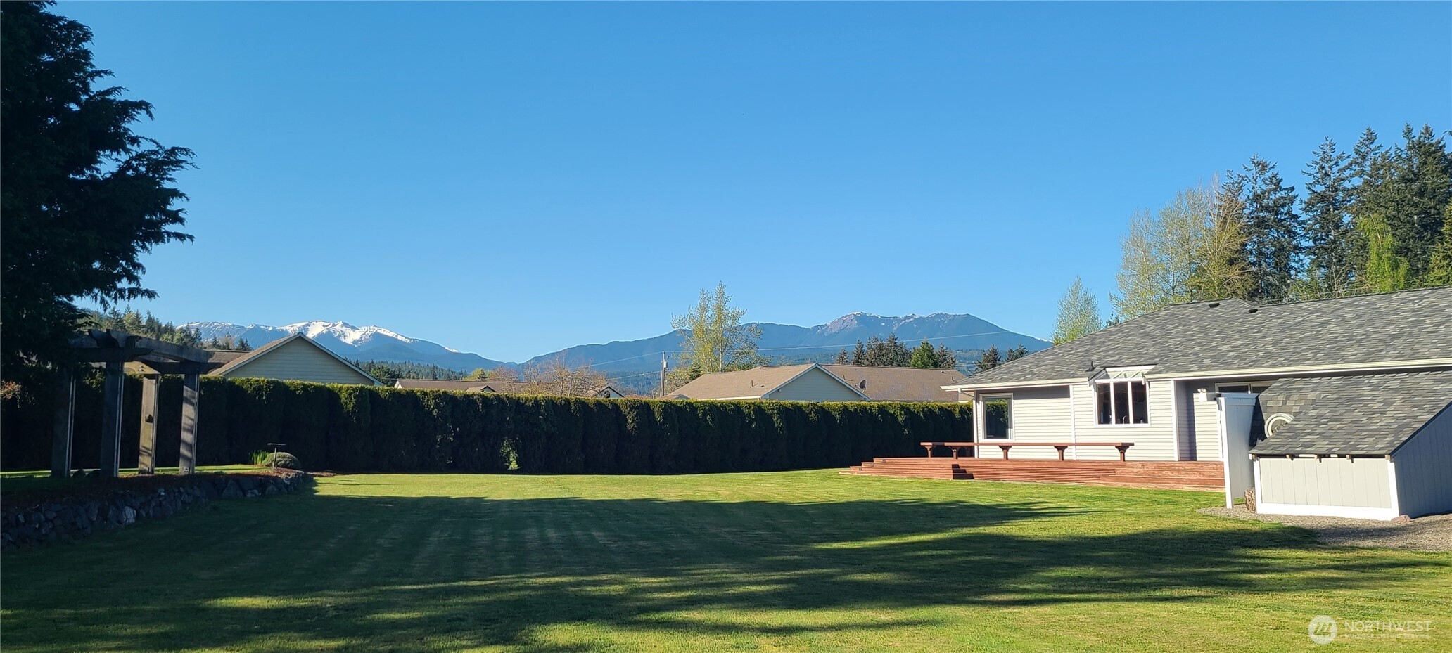 303 Falcon Road Sequim, WA 98382 - Photo 8 of 39