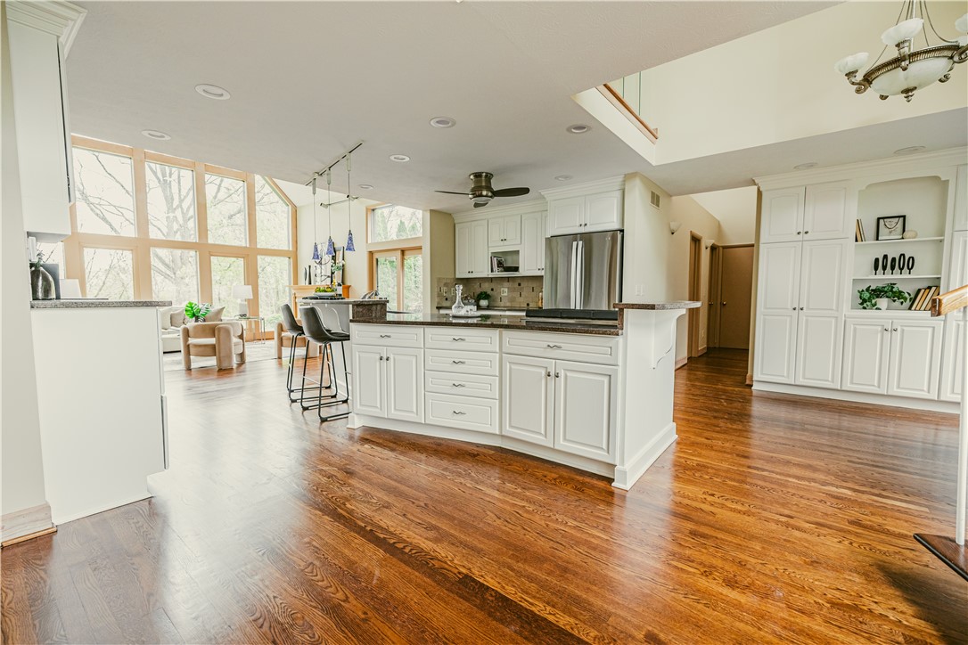 243 Inspiration Point Road Webster, NY 14580 - Photo 4 of 44