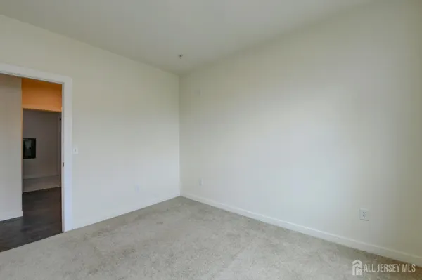 $3,500 | 722 Lorhan Drive, Piscataway, NJ 08854