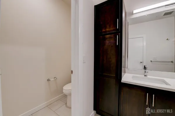 $3,500 | 722 Lorhan Drive, Piscataway, NJ 08854