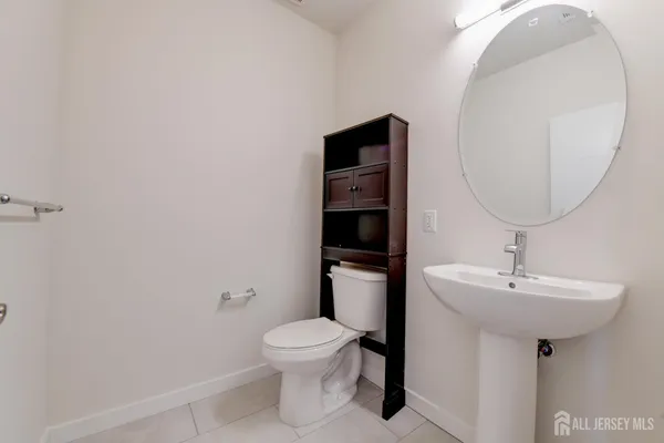 $3,500 | 722 Lorhan Drive, Piscataway, NJ 08854