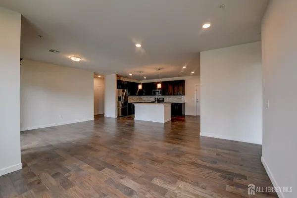 $3,500 | 722 Lorhan Drive, Piscataway, NJ 08854