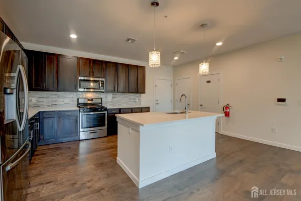 $3,500 | 722 Lorhan Drive, Piscataway, NJ 08854