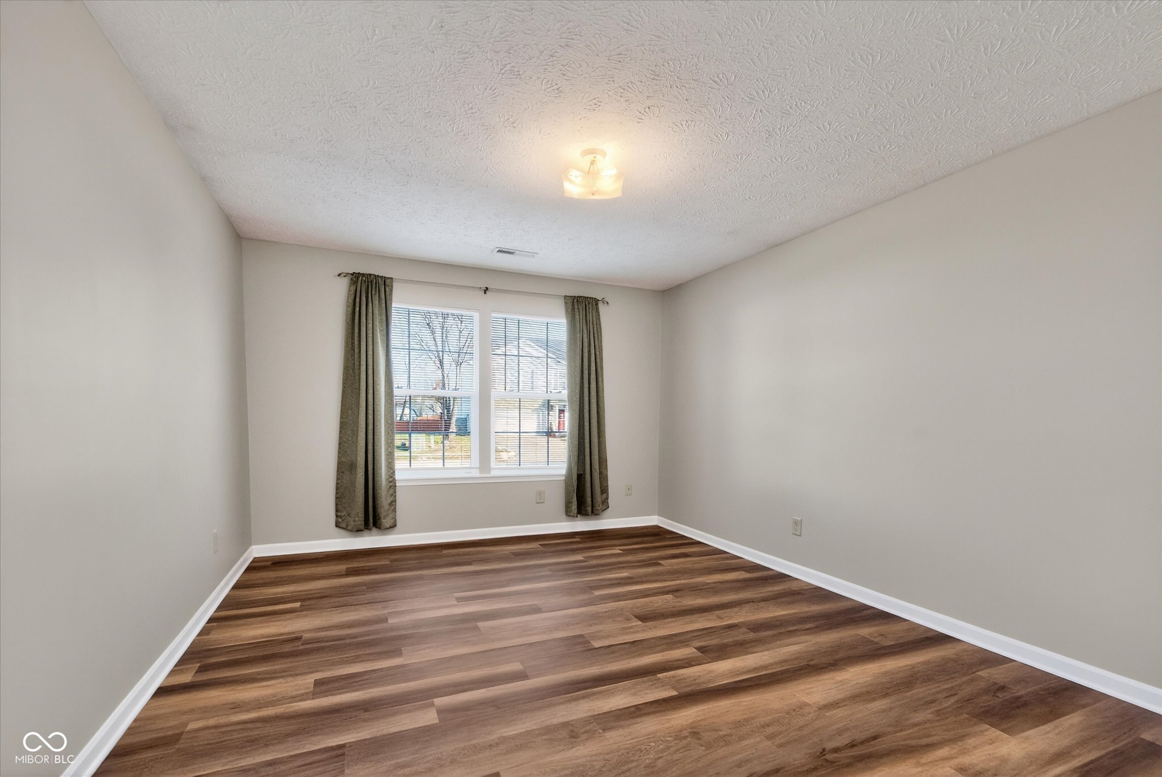 7141 Fields Way Indianapolis, IN 46239 - Photo 16 of 29