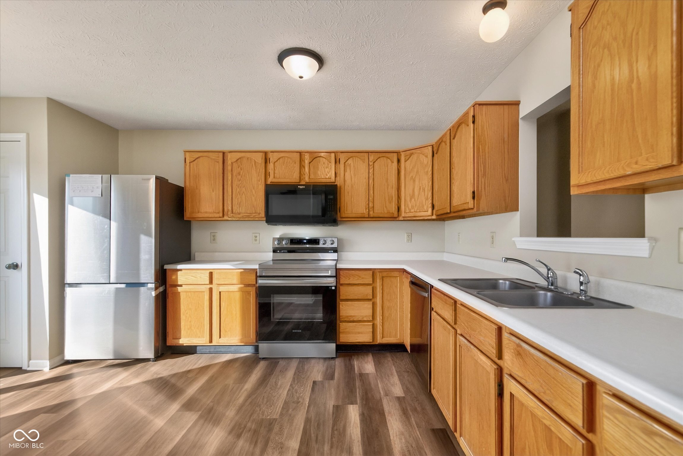 7141 Fields Way Indianapolis, IN 46239 - Photo 9 of 29