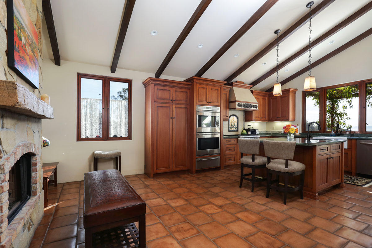 927 Coyote Road Santa Barbara, CA 93108 - Photo 19 of 55 Kitchen