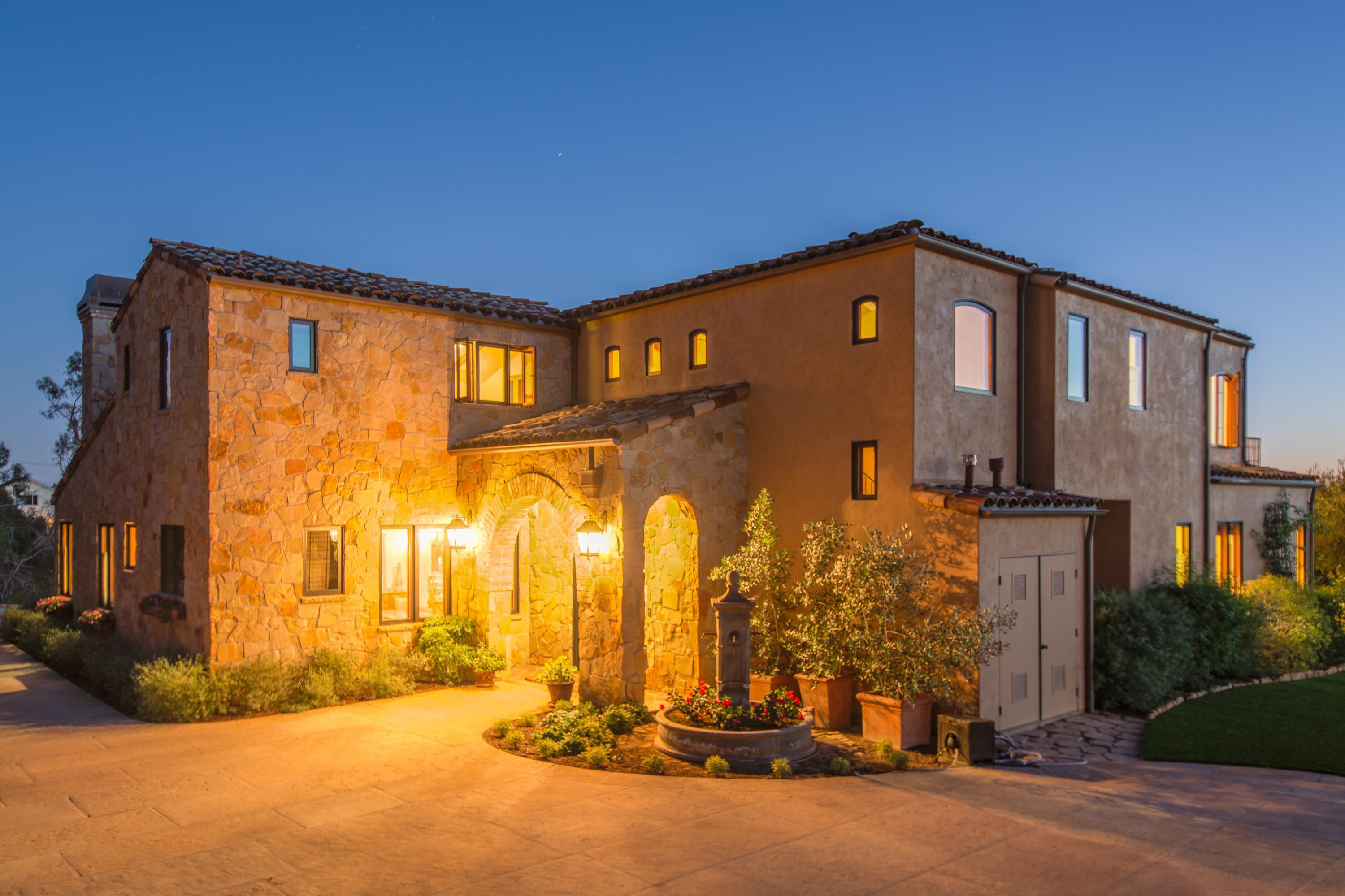 927 Coyote Road Santa Barbara, CA 93108 - Photo 54 of 55 Front at Dusk