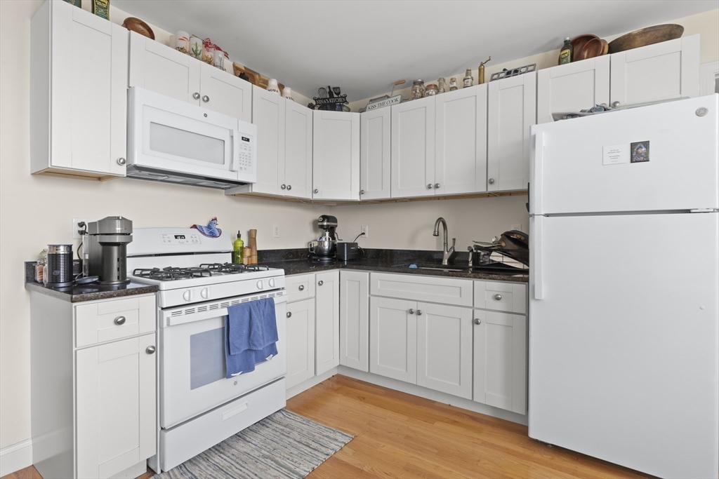 220 Middlesex Avenue, Unit 5 Medford, MA 02155 - Photo 4 of 11