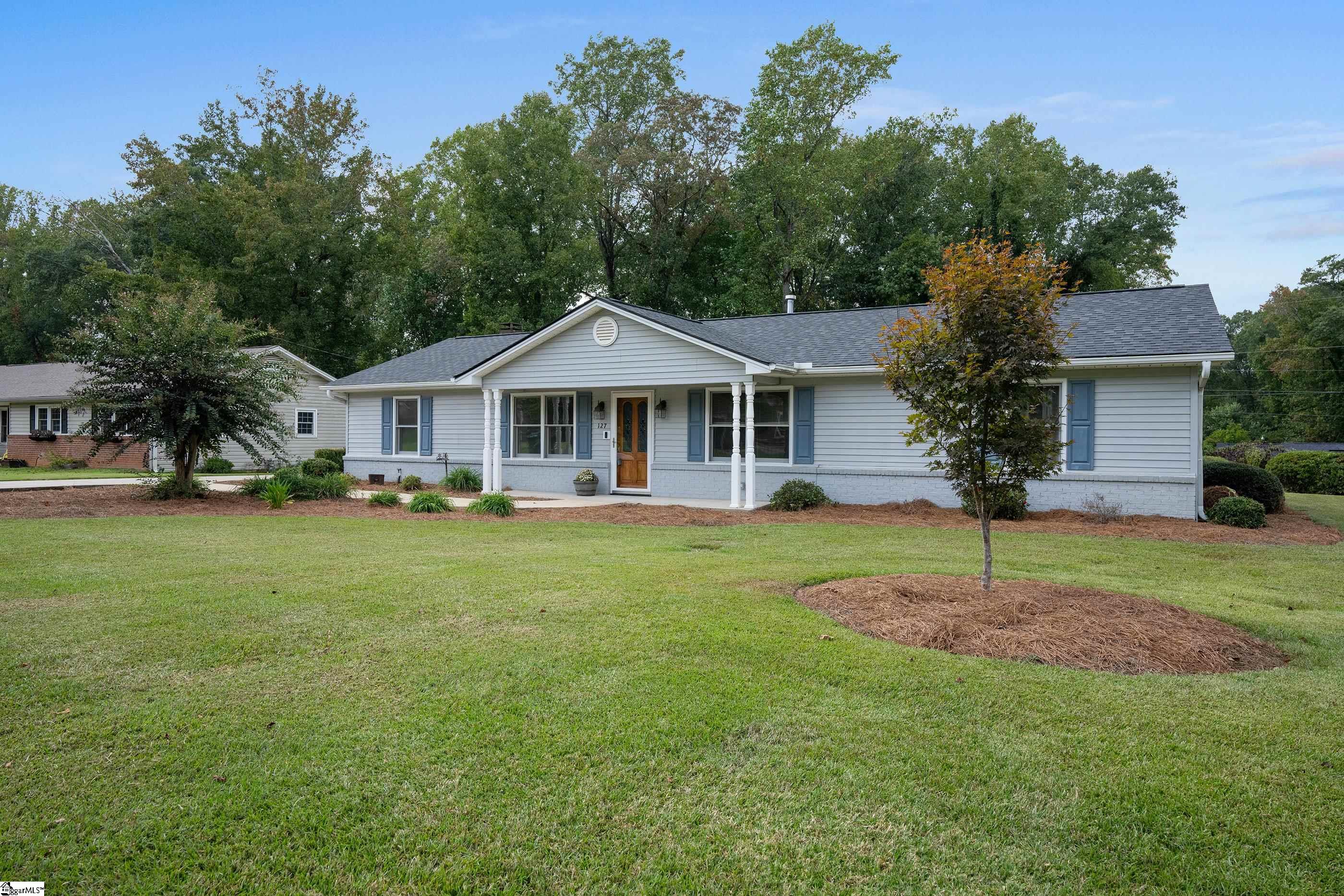 127 Montclair Road Mauldin, SC 29662 - Photo 2 of 29 Gallery Image 2