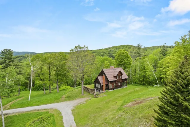 $845,000 | 403 Horse Shoe Way, Woodstock, VT 05071