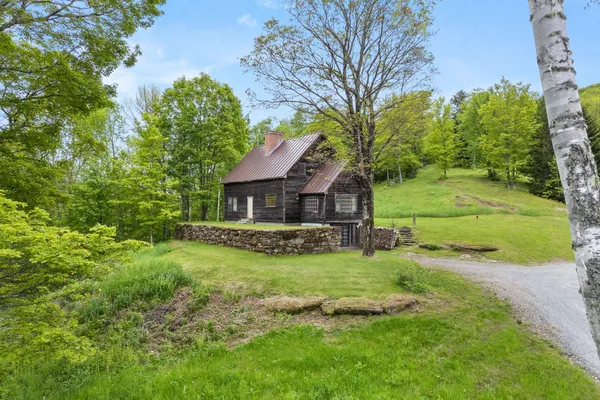 $845,000 | 403 Horse Shoe Way, Woodstock, VT 05071