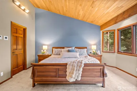 $2,370,000 | 2519 239th Avenue Southeast, Sammamish, WA 98075