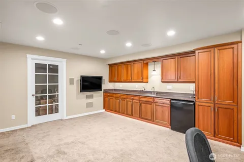 $2,370,000 | 2519 239th Avenue Southeast, Sammamish, WA 98075