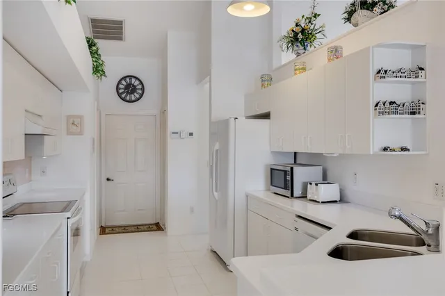 $657,000 | 1957 Piccadilly Circus, Naples, FL 34112