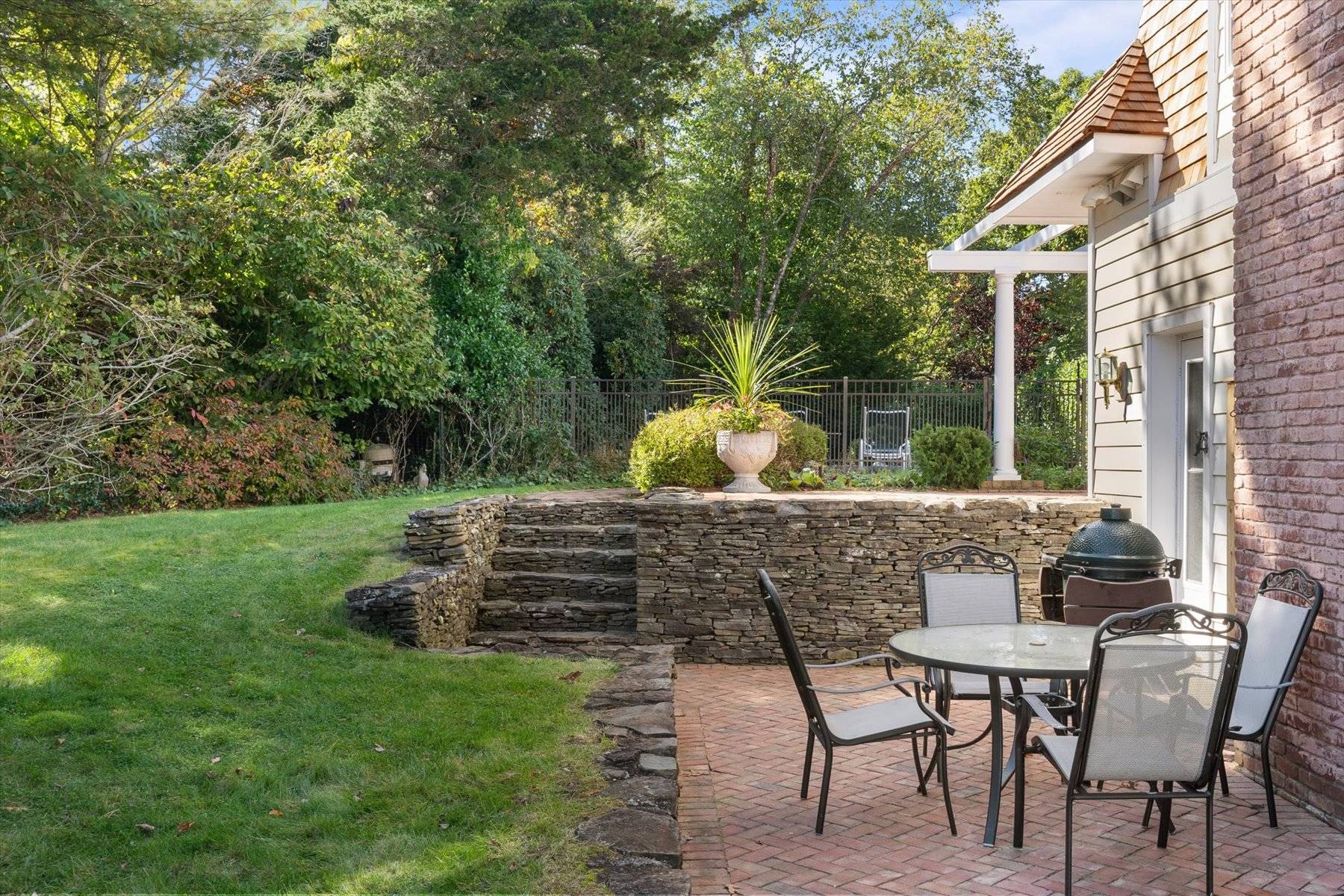 25 Quantuck Bay Lane Westhampton Beach, NY 11978 - Photo 5 of 38 a view of outdoor sitting space with furniture