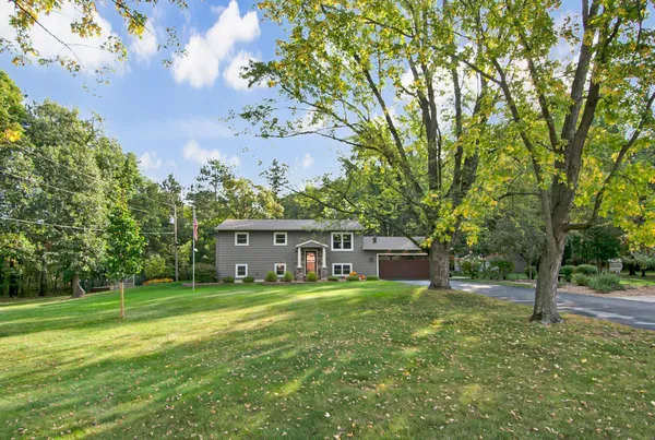 $389,900 | 14104 Inglewood Drive North, Baxter, MN 56425