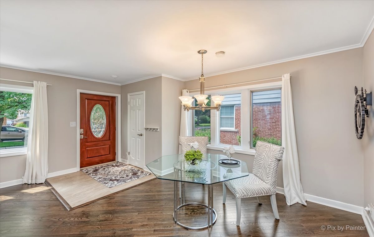 9 North Waverly Place Mount Prospect, IL 60056 - Photo 7 of 40