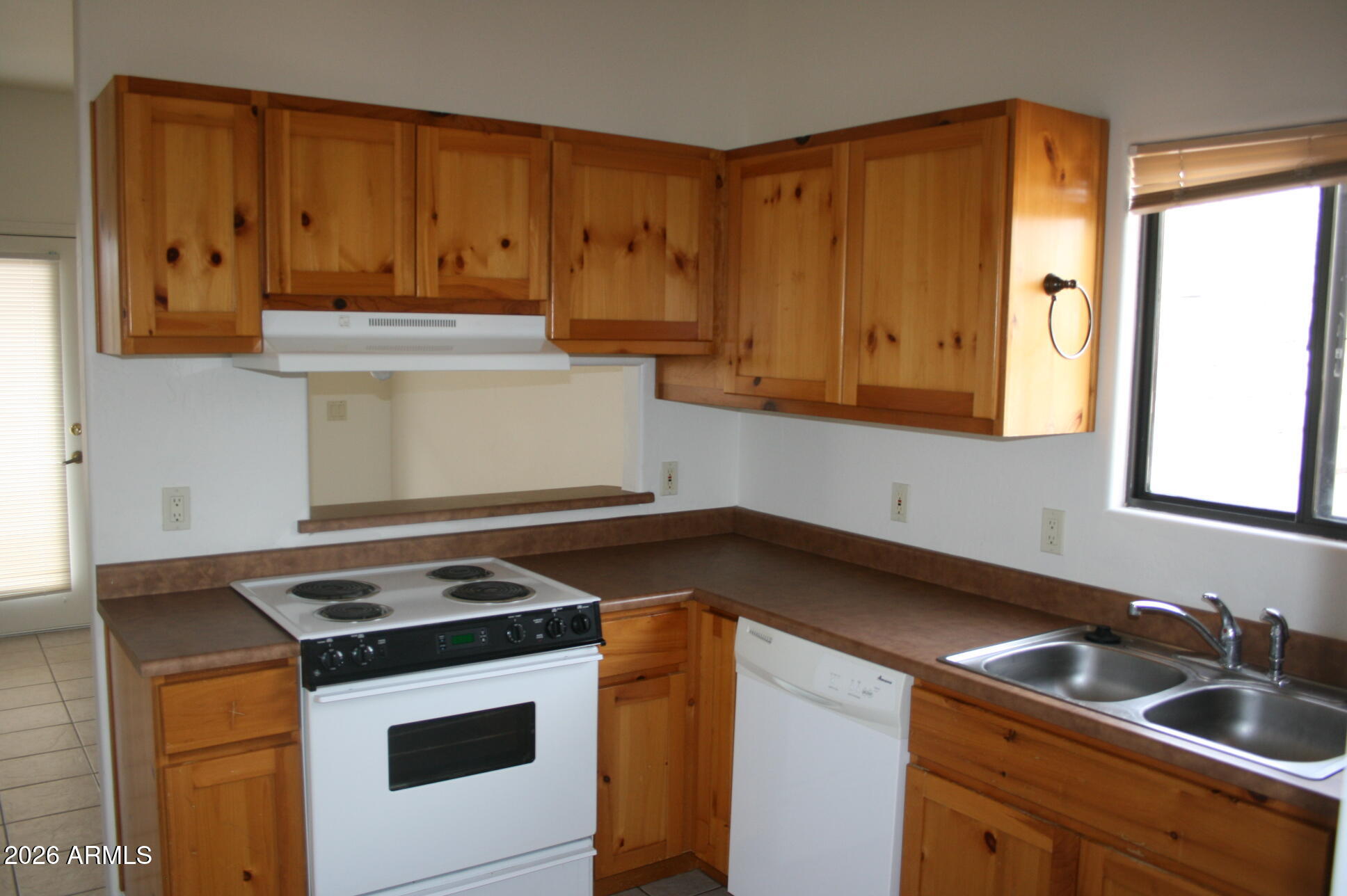 5920 Thunder Ridge Road, Unit 2 Rimrock, AZ 86335 - Photo 5 of 11 IMG_8006