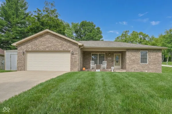 $270,000 | 1720 North Old Orchard Drive, Seymour, IN 47274