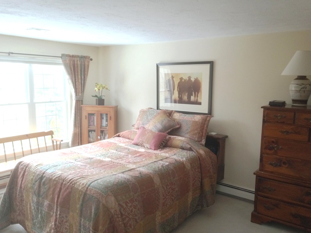 911 Ridgefield Circle, Unit A Clinton, MA 01510 - Photo 13 of 30 Gallery Image 13