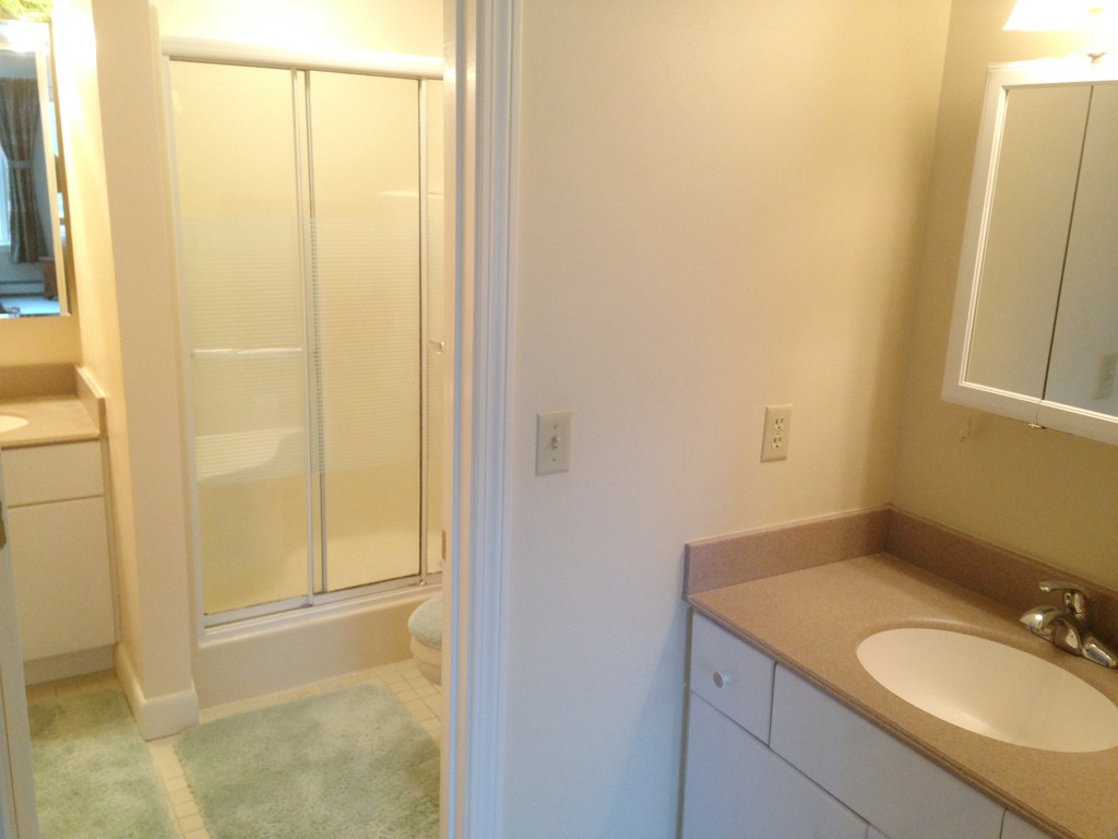 911 Ridgefield Circle, Unit A Clinton, MA 01510 - Photo 17 of 30 Gallery Image 17