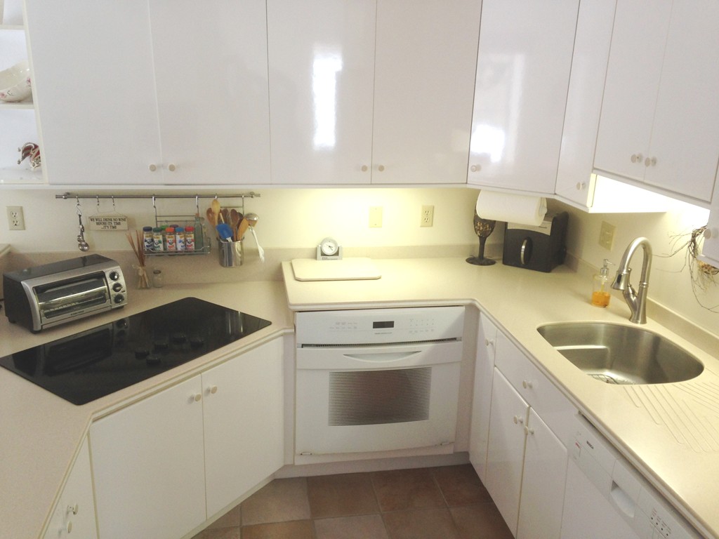 911 Ridgefield Circle, Unit A Clinton, MA 01510 - Photo 5 of 30 Gallery Image 5